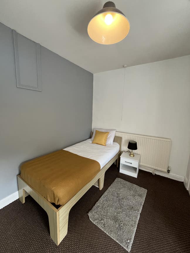Furnished Room on Main Street, Shirebrook Main Photo