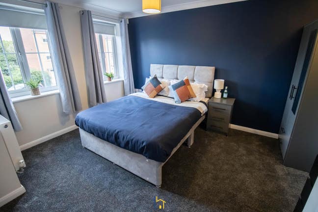 Luxury Room Available | Oakwood Road LE4 Main Photo