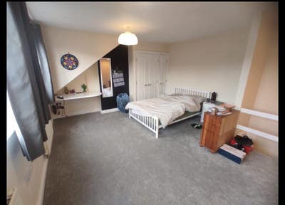 Sublet for 1 month - Burley, Leeds  Main Photo