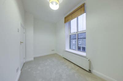 Single (furnished or not) Rawtenstall Centre Room  Main Photo