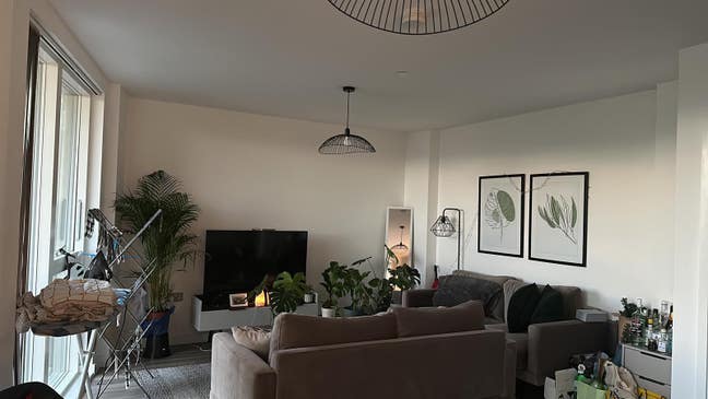 Bedroom in 3 Bed house Main Photo