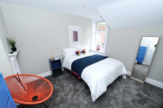 Fantastic En-suite Room Close to City Centre  Main Photo