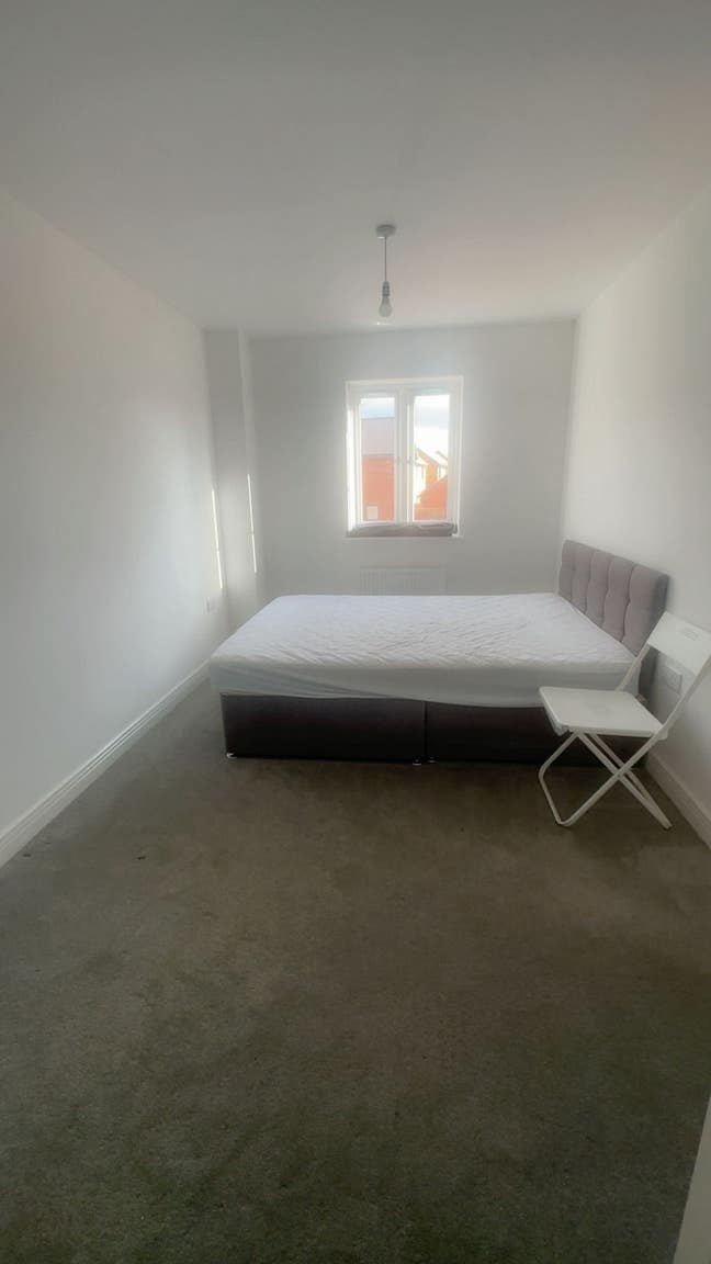 Rooms Available in MK17 - £700 PCM  Main Photo