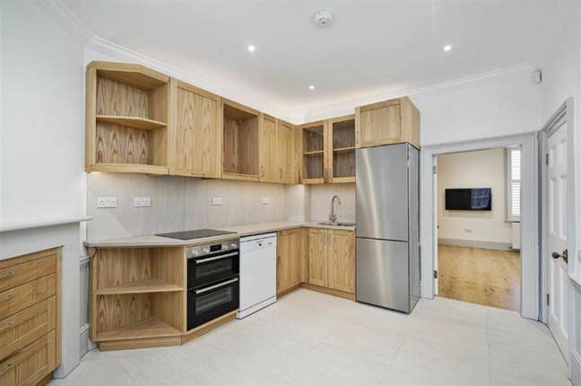 House in Fitztrovia for rent Main Photo