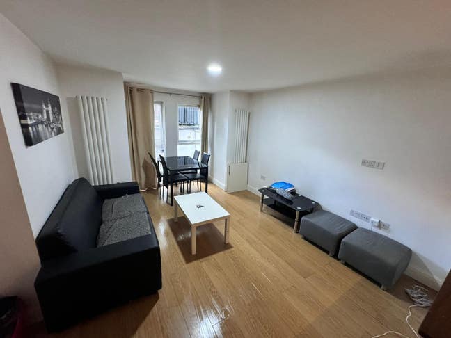 Spacious 3 Bed Flat in N8 Area.  Main Photo