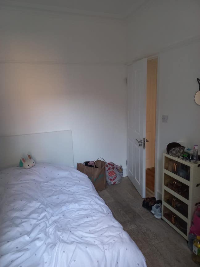 Stunning Rooms Available to Rent in Stratford Main Photo