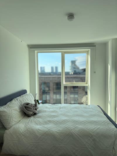 Roommate to replace me wanted  Main Photo