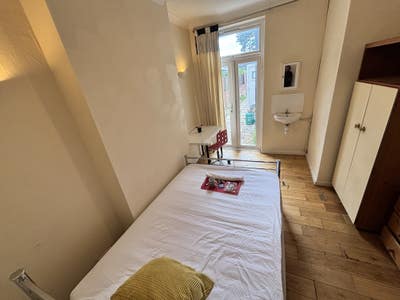 City Centre Double Room - No Deposit Main Photo