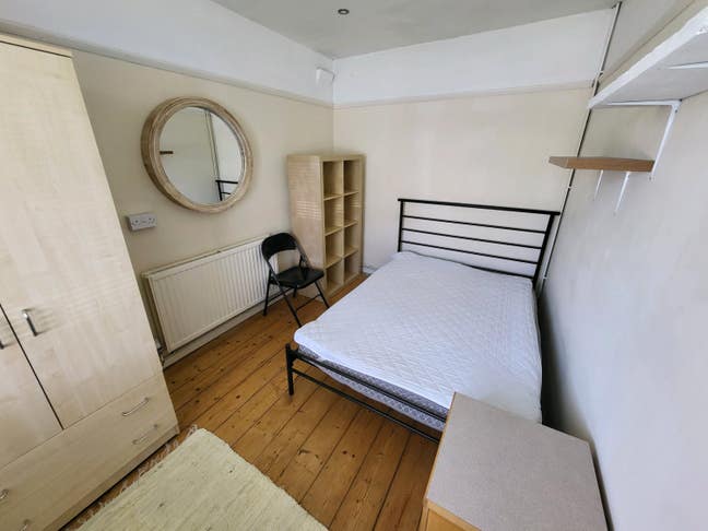 1 double room available from 01.09.26 Main Photo