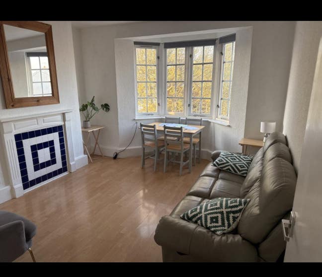 Bright double room available in Wandsworth Main Photo