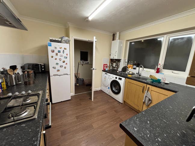 Double Room in Central Falmouth (Albany Road) Main Photo
