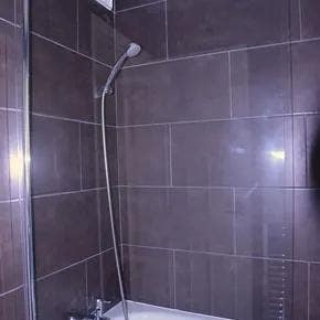 Large Double Room Close to the centre of Grays Main Photo