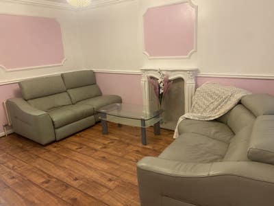 🏡⭐️Whole 2-bedroom property in East London🏡⭐️  Main Photo