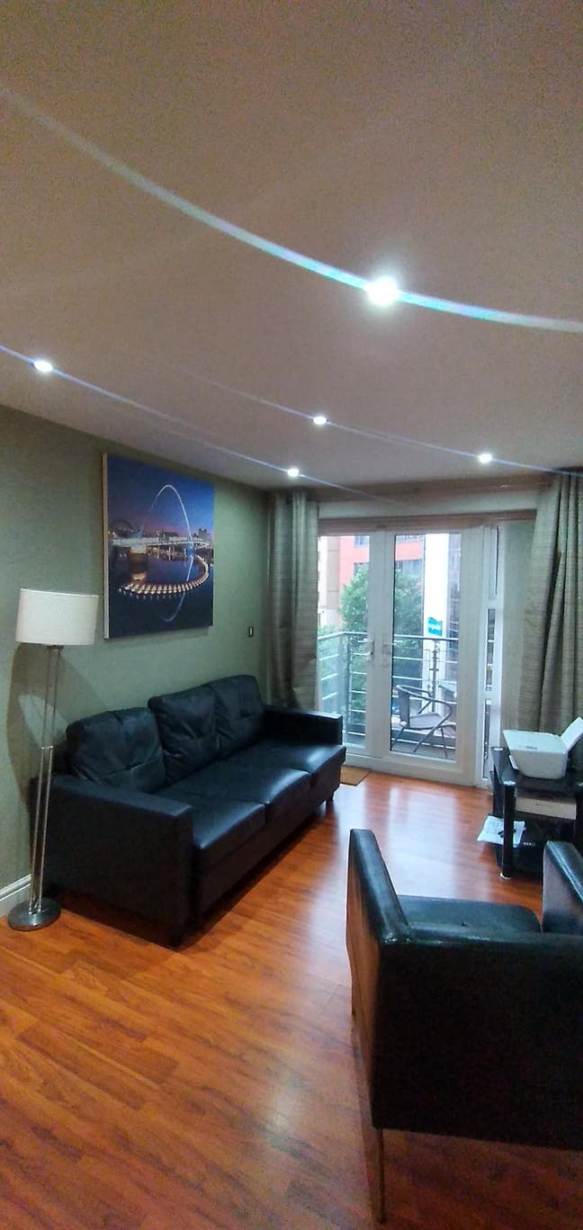 Looking for a flatmate  Main Photo