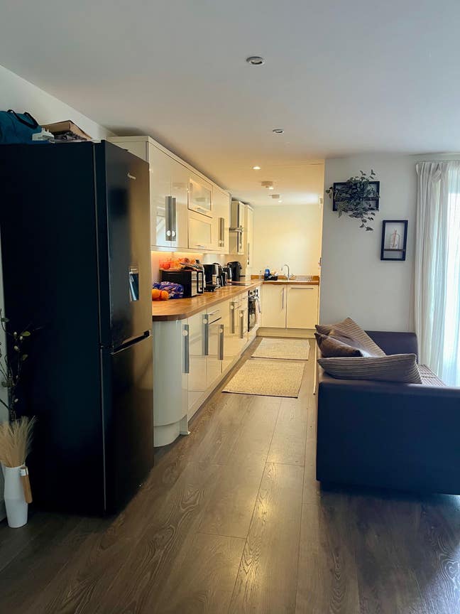 En-suite room for rent in a 2 bed flat  Main Photo