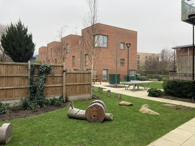 Large Camberwell double room Main Photo