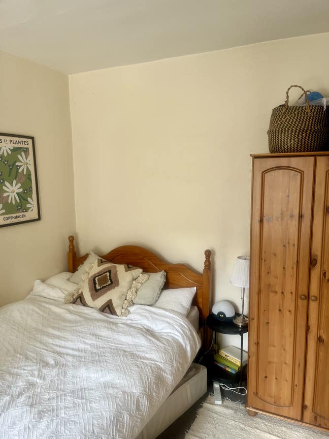 Lovely double room in Meanwood house Main Photo