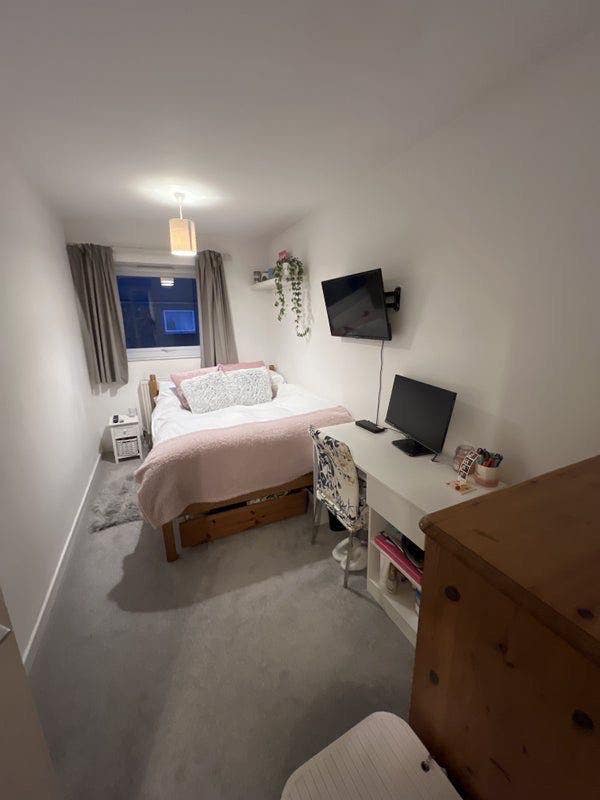 Lovely Double Bedroom in Clapham Junction Main Photo