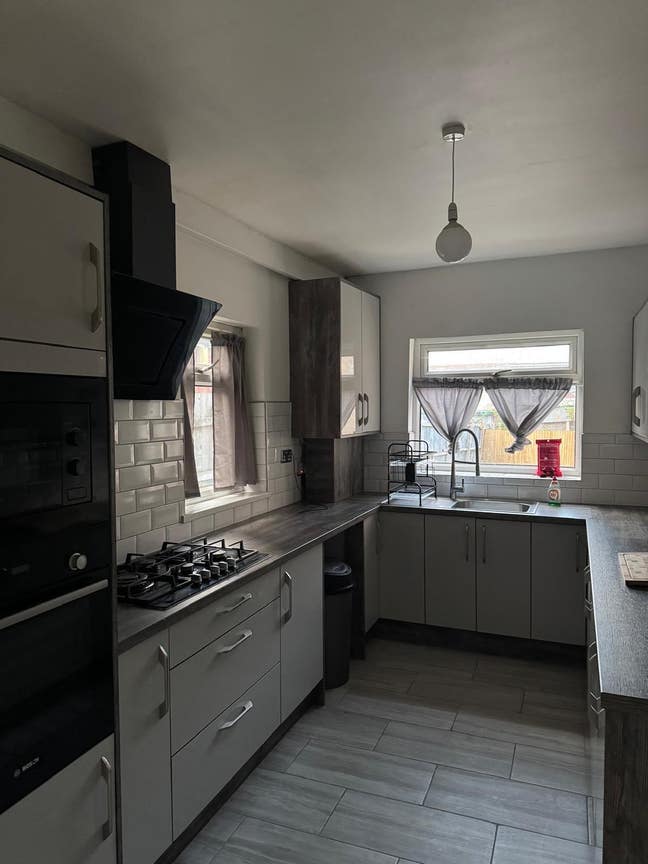 4-Bed HMO – DSS Welcome – B11 – All Bills Included Main Photo