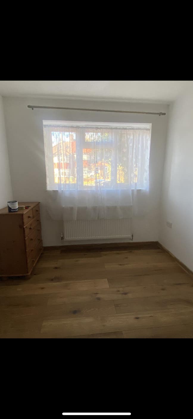 A smaller double room for one with bed and wardrob Main Photo