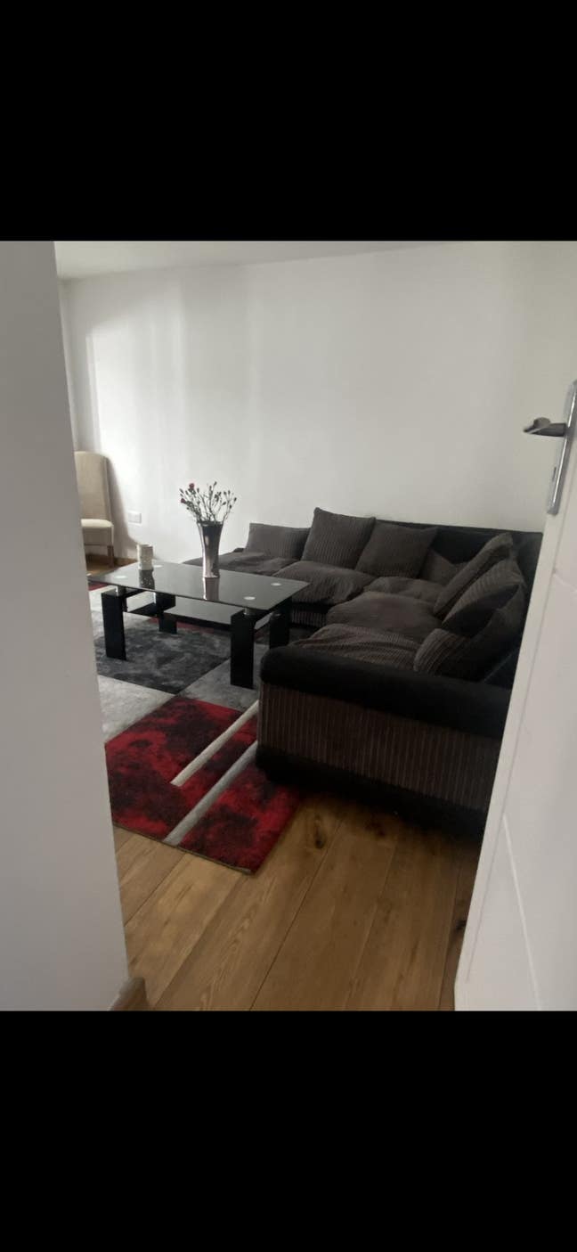 A smaller double room for one with bed and wardrob Main Photo