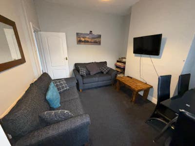 Rooms in Nice House share in York, near River Main Photo