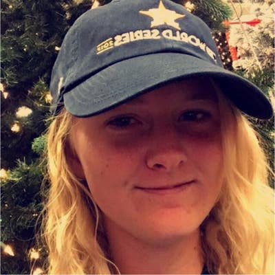 25-year-old professional seeking flatshare in Z1 Main Photo