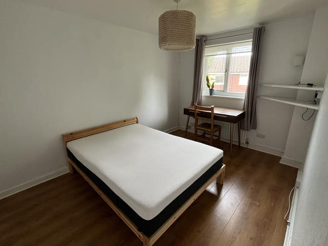 1 double and 1 single room in peaceful house in S8 Main Photo