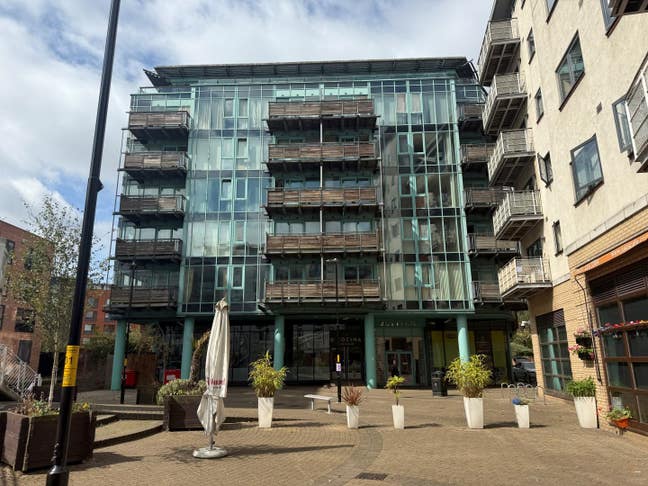 2 Double Bedroom Apartment  Main Photo