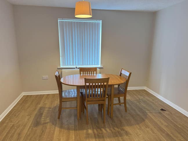 Room to Rent on HPC Bus Route Quiet Neighborhood Main Photo