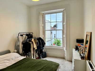 Double Room in Clifton - Furnished or Unfurnished Main Photo