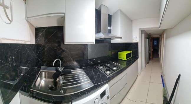 Ensuite double is available only for professional  Main Photo