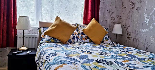 Modern spacious furnished  large double room  Main Photo