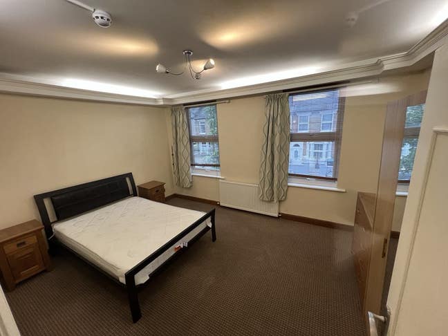 Duble room N15 Available now Main Photo