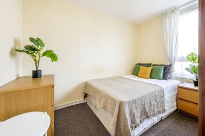 Cheapest Room in Fulham. Prime Location Main Photo