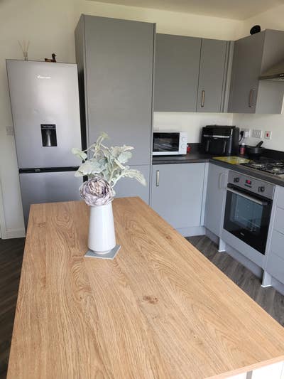 Large New Build Double Room to Rent- Chard Main Photo