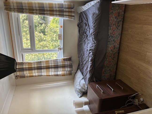 Two Rooms Available in quiet part of Bridport  Main Photo