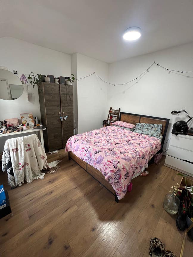 Large room in lower Clapton  Main Photo