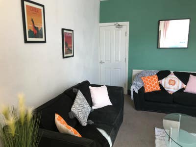 Huge double rooms in S2 Main Photo