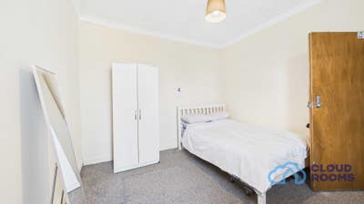 🏠 Spacious Double Room – UB7 9DB – £650 PCM Main Photo