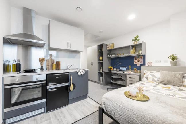 High Floor Studio- Pre Book for Sept Now! Main Photo
