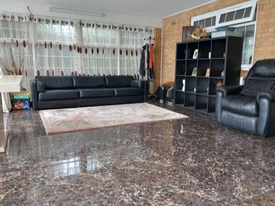 Large 1 bed apartment 5 mins from Elizabeth Line Main Photo