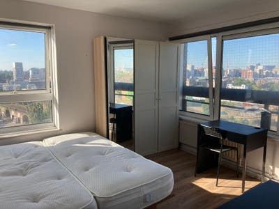 Amazing Room in Battersea!! Av. from September Main Photo