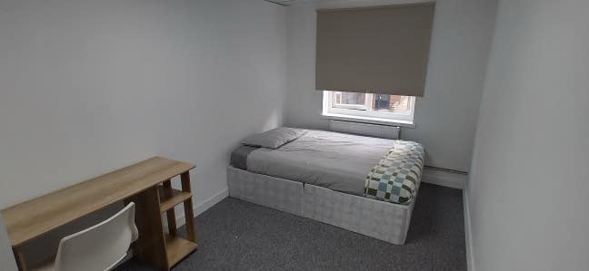 Spacious double room in B1 Main Photo