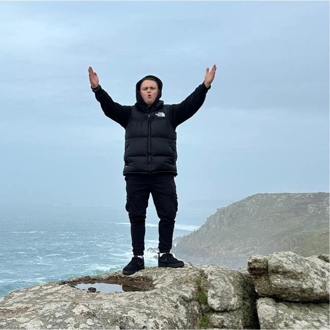 Connor March looking for a room Main Photo