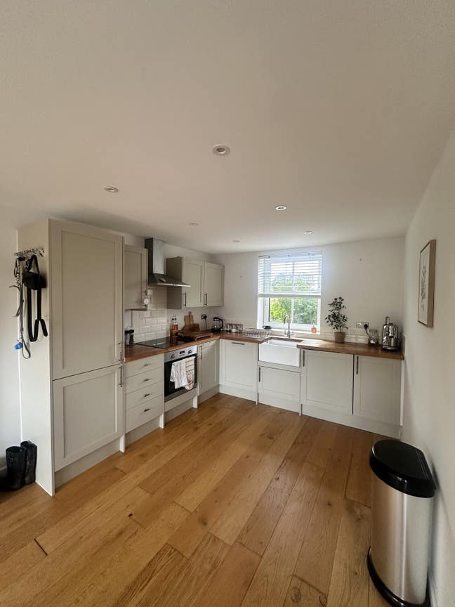 A room to rent in an idyllic village  Main Photo