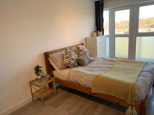 Double Room in Sutton Main Photo