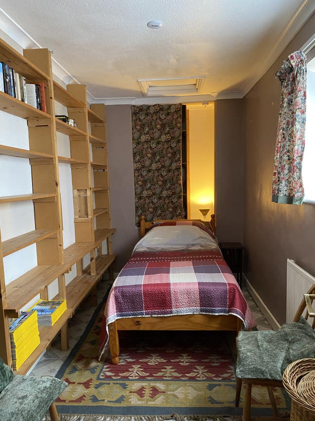 Lovely single room for short term lets in Torquay  Main Photo