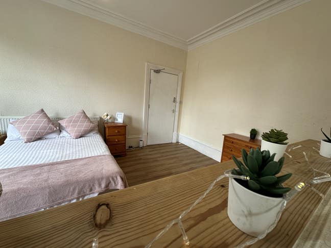 ✨Stunning Double Rooms//Albert Avenue//HU3✨ Main Photo