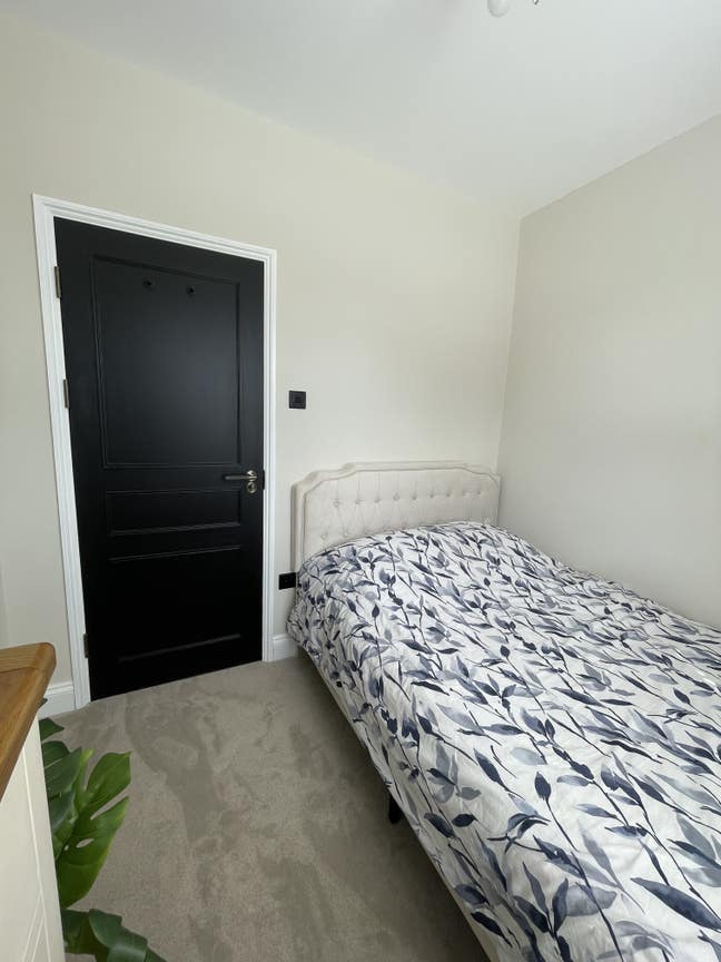 Newly Built single Bedroom. Ready to move in.  Main Photo